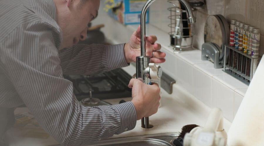 Expert burst pipe repair services in Chatsworth, IA